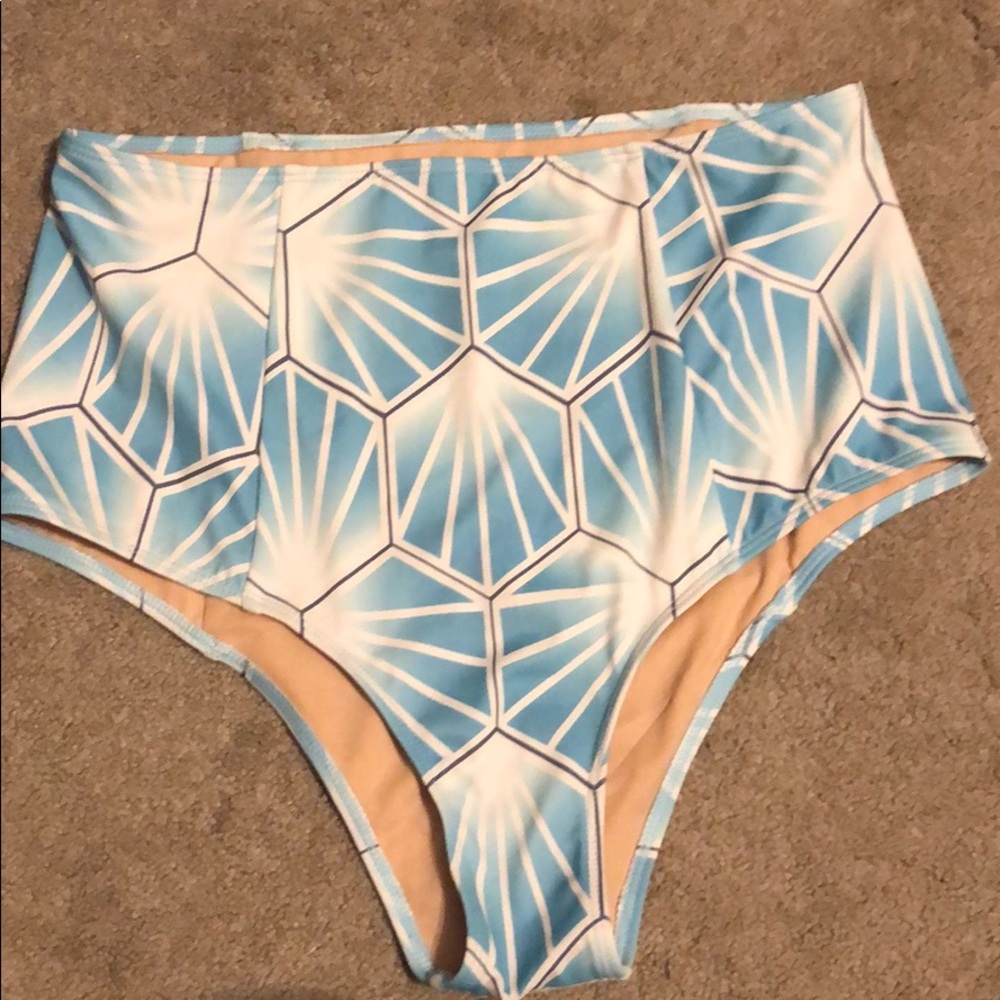 Kortni Jeane cut high bottoms